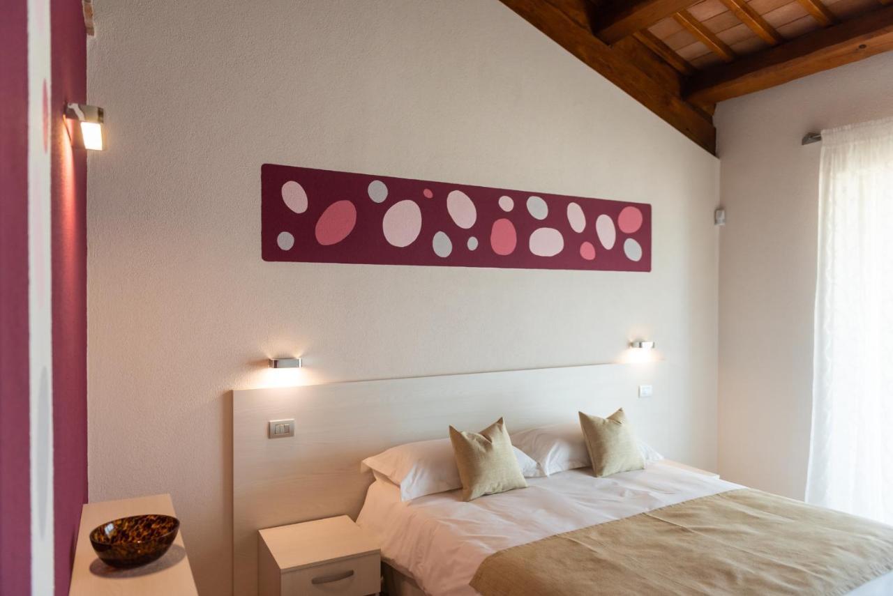 I Boschetti Bed & Breakfast Magliano Alpi Eksteriør bilde